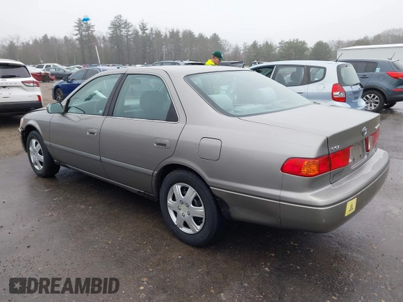 2001 Toyota Camry CE with VIN 4T1BG22K81U099347, listed as a IAAI auction lot 41920932 with 185,186 mi miles and . Bid and sale history available at DreamBid. Image 3.