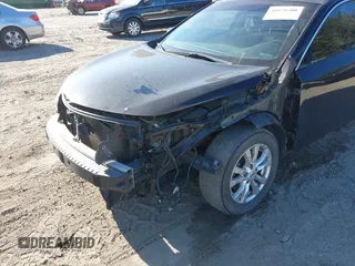 2014 Nissan Altima 2.5 with VIN 1N4AL3AP7EC410329, listed as a IAAI auction lot 40676400 with 153,626 mi miles. Bid and sale history available at carsss.com. Image 6.