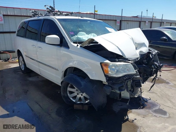 2011 Chrysler Town & Country Touring-L with VIN 2A4RR8DG1BR616795, listed as a IAAI auction lot 41748634 with 187,475 mi miles. Bid and sale history available at carsss.com. Image 1.