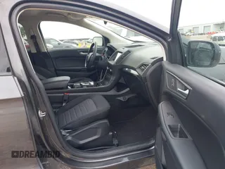2020 Ford Edge SE с VIN 2FMPK3G98LBB53318, выставлен на аукционе IAAI как лот 42296878 с пробегом 81 461 миль миль и . История ставок и продаж доступна на DreamBid. Изображение 5.
