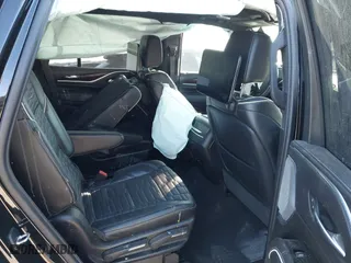2021 Cadillac Escalade Premium Luxury Platinum with VIN 1GYS4DKL6MR477152, listed as a IAAI auction lot 41388523 with 60,719 mi miles. Bid and sale history available at carsss.com. Image 8.