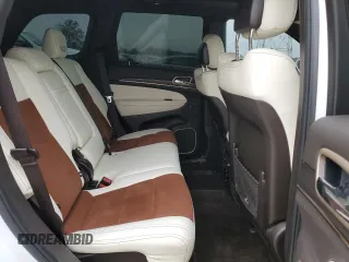2015 Jeep Grand Cherokee Summit with VIN 1C4RJEJG8FC118673, listed as a Copart auction lot 84052044 with 182,806 mi miles and Salvage title. Bid and sale history available at DreamBid. Image 11.