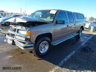 1996 Chevrolet C/K 3500 Crew Cab with VIN 1GCGC33J2TF002782, listed as a IAAI auction lot 41367250 with NaN miles. Bid and sale history available at carsss.com. Image 17.