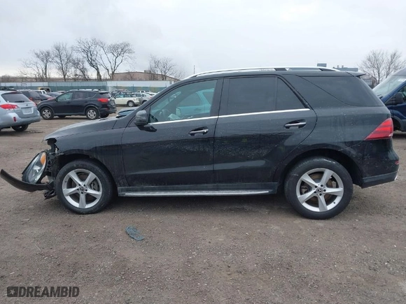 2017 Mercedes-Benz GLE with VIN 4JGDA5HBXHA937845, listed as a IAAI auction lot 41328301 with 81,067 mi miles. Bid and sale history available at carsss.com. Image 13.