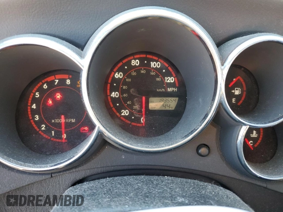 2006 Pontiac Vibe with VIN 5Y2SM65826Z410060, listed as a Copart auction lot 38359884 with 193,554 mi miles and Salvage Title. Bid and sale history available at carsss.com. Image 9.