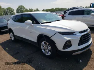 2020 Chevrolet Blazer LT with VIN 3GNKBCR42LS712590, listed as a Copart auction lot 60539095 with 43,309 mi miles and Salvage title. Bid and sale history available at DreamBid. Image 4.