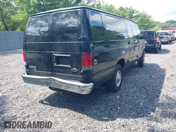 2013 Ford Econoline Passenger XL z VIN 1FBSS3BL5DDA63092, wystawiony jako IAAI lot #42738426 z przebiegiem 524 984 mil mil oraz . Historia ofert i sprzedaży dostępna na DreamBid. Obrazek 4.