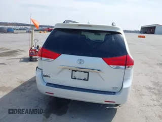 2011 Toyota Sienna XLE with VIN 5TDDK3DC6BS010355, listed as a IAAI auction lot 41998019 with 257,558 mi miles and . Bid and sale history available at DreamBid. Image 20.