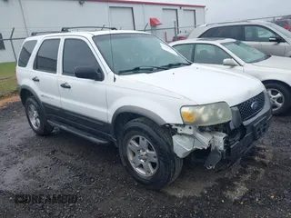 2005 Ford Escape XLT with VIN 1FMCU03195KB11045, listed as a IAAI auction lot 42366299 with 280,737 mi miles and . Bid and sale history available at DreamBid. Image 1.