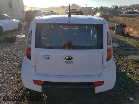 2011 Kia Soul with VIN KNDJT2A10B7325255, listed as a Copart auction lot 79096534 with 132,705 mi miles and Salvage Title. Bid and sale history available at carsss.com. Image 6.