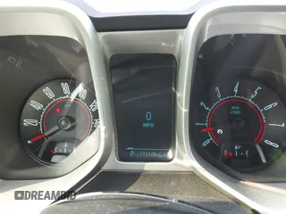 2011 Chevrolet Camaro 2LS z VIN 2G1FA1ED2B9135538, wystawiony jako IAAI lot #42294991 z przebiegiem 173 126 mil mil oraz . Historia ofert i sprzedaży dostępna na DreamBid. Obrazek 7.