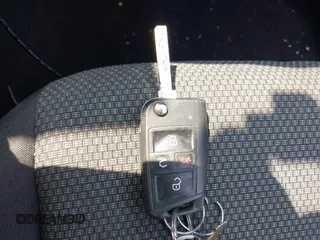 2019 Volkswagen Jetta S с VIN 3VWCB7BU5KM238861, выставлен на аукционе IAAI как лот 42417868 с пробегом 56 268 миль миль и . История ставок и продаж доступна на DreamBid. Изображение 11.