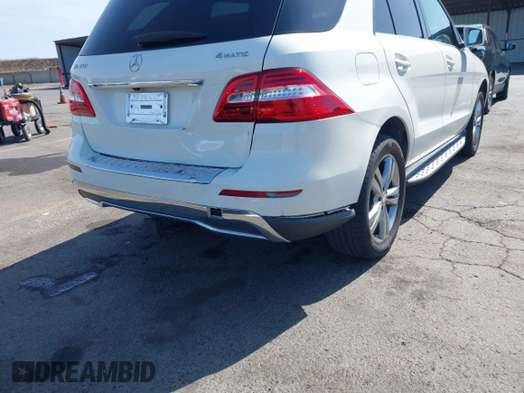 2013 Mercedes-Benz M 350 with VIN 4JGDA5HB9DA110185, listed as a IAAI auction lot 42563832 with 125,340 mi miles and . Bid and sale history available at DreamBid. Image 6.