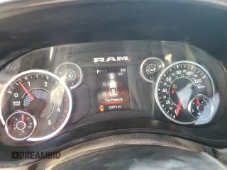 2024 Ram 2500 Big Horn z VIN 3C6UR5JL3RG337551, wystawiony jako Copart lot #47143015 z przebiegiem 12 473 mil mil oraz Czysty tytuł • Clean title. Historia ofert i sprzedaży dostępna na DreamBid. Obrazek 9.