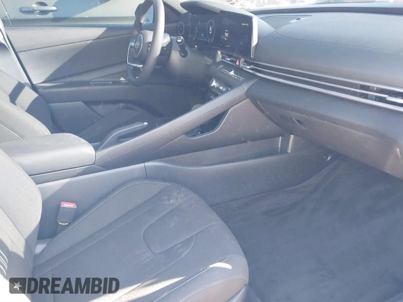 2024 Hyundai Elantra SEL with VIN KMHLM4DG4RU760241, listed as a IAAI auction lot 41849753 with 5,111 mi miles. Bid and sale history available at carsss.com. Image 5.