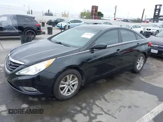 2013 Hyundai Sonata GLS с VIN 5NPEB4AC1DH756963, выставлен на аукционе IAAI как лот 42465318 с пробегом 134 183 миль миль и . История ставок и продаж доступна на DreamBid. Изображение 2.