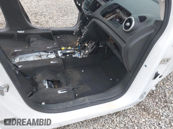 2016 Chevrolet Trax LS z VIN 3GNCJNSB2GL226230, wystawiony jako IAAI lot #41545238 z przebiegiem Nie podano mil oraz . Historia ofert i sprzedaży dostępna na DreamBid. Obrazek 5.