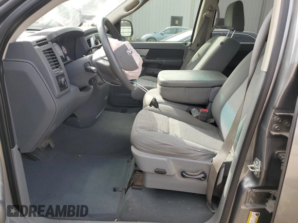 2007 Dodge 1500 SLT z VIN 1D7HA18P47S274720, wystawiony jako Copart lot #47194735 z przebiegiem 97 479 mil mil oraz Szkoda całkowita • Salvage title. Historia ofert i sprzedaży dostępna na DreamBid. Obrazek 7.
