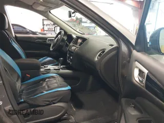 2017 Nissan Pathfinder SV with VIN 5N1DR2MM6HC662994, listed as a IAAI auction lot 41770431 with 184,485 mi miles. Bid and sale history available at carsss.com. Image 5.