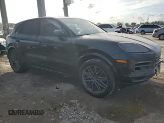 2024 Porsche Cayenne with VIN WP1AA2AY9RDA07583, listed as a Copart auction lot 84632814 with 5,260 mi miles and Salvage title. Bid and sale history available at DreamBid. Image 4.