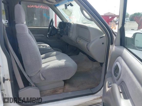 1999 Chevrolet Suburban z VIN 3GNFK16R1XG165083, wystawiony jako IAAI lot #42137129 z przebiegiem 209 137 mil mil oraz . Historia ofert i sprzedaży dostępna na DreamBid. Obrazek 5.