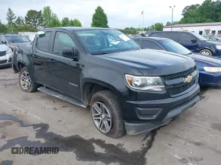 2020 Chevrolet Colorado 4WD Work Truck z VIN 1GCGTBEN0L1134432, wystawiony jako IAAI lot #42097672 z przebiegiem 104 946 mil mil oraz . Historia ofert i sprzedaży dostępna na DreamBid. Obrazek 1.