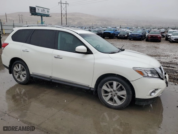 2016 Nissan Pathfinder Platinum with VIN 5N1AR2MM8GC650783, listed as a Copart auction lot 47889795 with 84,366 mi miles and Salvage Title. Bid and sale history available at carsss.com. Image 4.