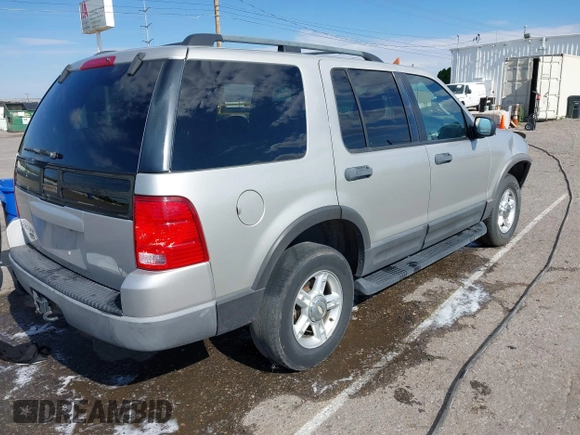 2003 Ford Explorer XLT z VIN 1FMZU73W33ZA92706, wystawiony jako IAAI lot #40225082 z przebiegiem 150 435 mil mil oraz . Historia ofert i sprzedaży dostępna na DreamBid. Obrazek 4.