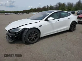 2022 Tesla Model S z VIN 5YJSA1E57NF487187, wystawiony jako Copart lot #58295845 z przebiegiem 50 879 mil mil oraz Szkody całkowita. Historia ofert i sprzedaży dostępna na DreamBid. Obrazek 1.