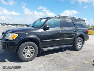 2007 Toyota Sequoia SR5 with VIN 5TDZT34A07S296292, listed as a IAAI auction lot 41590205 with 201,065 mi miles. Bid and sale history available at carsss.com. Image 14.