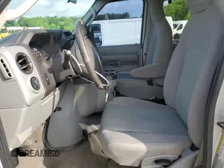 2010 Ford Econoline Passenger XL с VIN 1FBNE3BL2ADA55175, выставлен на аукционе Copart как лот 58540605 с пробегом 111 175 миль миль и Списание • Salvage title. История ставок и продаж доступна на DreamBid. Изображение 7.