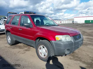 2007 Ford Escape XLS with VIN 1FMYU92Z17KA03457, listed as a IAAI auction lot 41797781 with 59,341 mi miles. Bid and sale history available at carsss.com. Image 1.