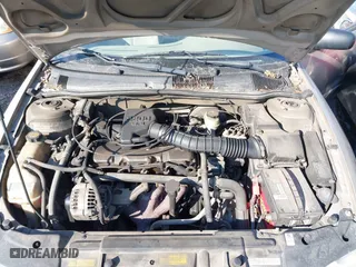 2000 Chevrolet Cavalier LS with VIN 1G1JF5243Y7140667, listed as a IAAI auction lot 41449095 with 109,235 mi miles. Bid and sale history available at carsss.com. Image 10.