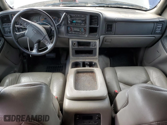 2003 Chevrolet Suburban LT with VIN 3GNGK26U73G173374, listed as a Copart auction lot 76328004 with 170,666 mi miles and Salvage Title. Bid and sale history available at carsss.com. Image 8.