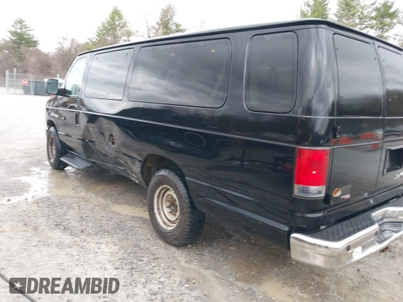2013 Ford Econoline Passenger XL with VIN 1FBSS3BL4DDA64847, listed as a IAAI auction lot 41668195 with 226,792 mi miles. Bid and sale history available at carsss.com. Image 3.