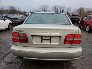 2000 Volvo S70 z VIN YV1LS56D4Y2658316, wystawiony jako Copart lot #81021544 z przebiegiem 147 925 mil mil oraz Szkody całkowita. Historia ofert i sprzedaży dostępna na DreamBid. Obrazek 6.