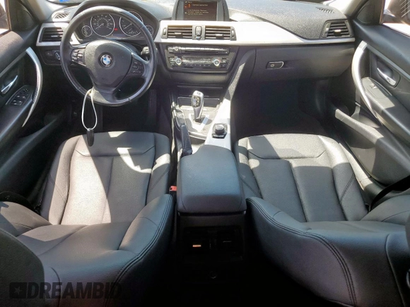 2013 BMW 3 Series 320i xDrive z VIN WBA3C3C55DF981519, wystawiony jako Copart lot #66619515 z przebiegiem 139 962 mil mil oraz Czysty tytuł • Clean title. Historia ofert i sprzedaży dostępna na DreamBid. Obrazek 8.