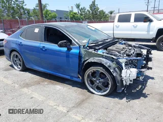 2019 Toyota Camry LE z VIN 4T1B11HK5KU237852, wystawiony jako IAAI lot #39690300 z przebiegiem 85 701 mil mil oraz . Historia ofert i sprzedaży dostępna na DreamBid. Obrazek 1.
