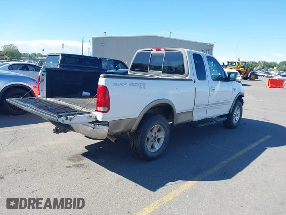 2003 Ford F-150 XL с VIN 1FTRX18L23NB93718, выставлен на аукционе IAAI как лот 42286043 с пробегом 274 079 миль миль и . История ставок и продаж доступна на DreamBid. Изображение 4.