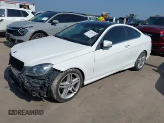 2013 Mercedes-Benz C 250 с VIN WDDGJ4HB2DG089470, выставлен на аукционе IAAI как лот 41925359 с пробегом 113 160 миль миль и . История ставок и продаж доступна на DreamBid. Изображение 18.