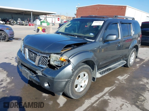 2005 Nissan Pathfinder SE with VIN 5N1AR18U45C751529, listed as a IAAI auction lot 41009894 with 167,023 mi miles. Bid and sale history available at carsss.com. Image 18.