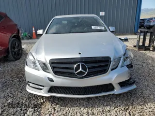 2013 Mercedes-Benz E 350 Luxury with VIN WDDHF8JB4DA771504, listed as a Copart auction lot 58741605 with Not provided miles and Salvage title. Bid and sale history available at DreamBid. Image 5.