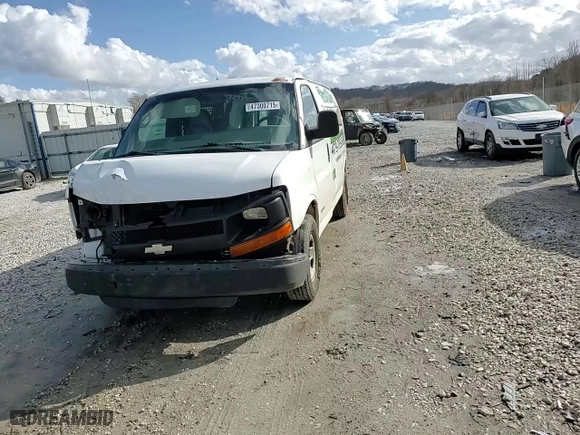 2005 Chevrolet Express Cargo Van with VIN 1GCGG25V951210656, listed as a Copart auction lot 47300715 with 177,893 mi miles and Salvage Title. Bid and sale history available at carsss.com. Image 12.