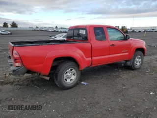 2006 Toyota Tacoma with VIN 5TEUU42N16Z245176, listed as a Copart auction lot 76562524 with 231,437 mi miles and Salvage Title. Bid and sale history available at carsss.com. Image 2.