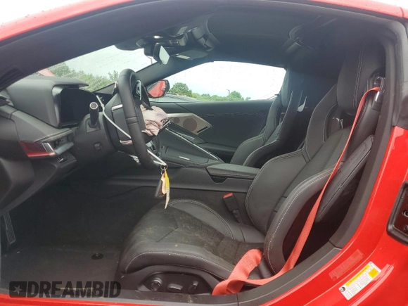 2024 Chevrolet Corvette 2LT with VIN 1G1YB2D43R5121717, listed as a Copart auction lot 61812805 with 1,084 mi miles and Salvage title. Bid and sale history available at DreamBid. Image 7.