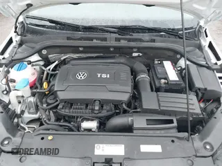 2014 Volkswagen Jetta Sedan SE w/Connectivity with VIN 3VWD07AJ7EM330558, listed as a IAAI auction lot 41353302 with 128,382 mi miles. Bid and sale history available at carsss.com. Image 10.
