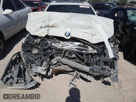 2020 BMW 7 Series 740i z VIN WBA7T2C09LCD15735, wystawiony jako Copart lot #54098325 z przebiegiem Nie podano mil oraz Szkoda całkowita • Salvage title. Historia ofert i sprzedaży dostępna na DreamBid. Obrazek 5.