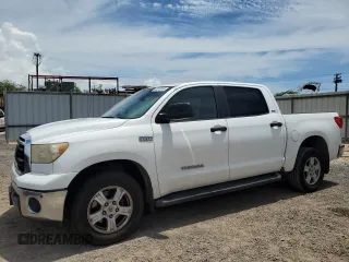 2010 Toyota Tundra z VIN 5TFEY5F17AX080059, wystawiony jako Copart lot #53018245 z przebiegiem 101 432 mil mil oraz Szkoda całkowita • Salvage title. Historia ofert i sprzedaży dostępna na DreamBid. Obrazek 1.