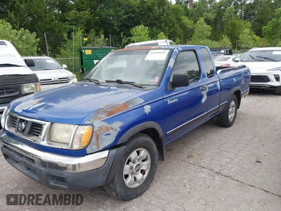 1999 Nissan Frontier XE z VIN 1N6DD26S5XC319085, wystawiony jako IAAI lot #42469039 z przebiegiem 59 251 mil mil oraz . Historia ofert i sprzedaży dostępna na DreamBid. Obrazek 2.
