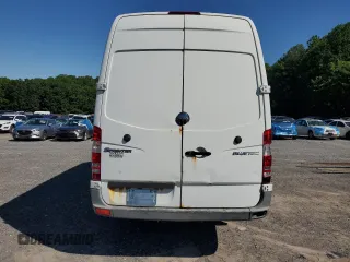 2011 Freightliner Sprinter z VIN WDRPE8CC7B5506404, wystawiony jako Copart lot #55090695 z przebiegiem 360 357 mil mil oraz Czysty tytuł • Clean title. Historia ofert i sprzedaży dostępna na DreamBid. Obrazek 6.